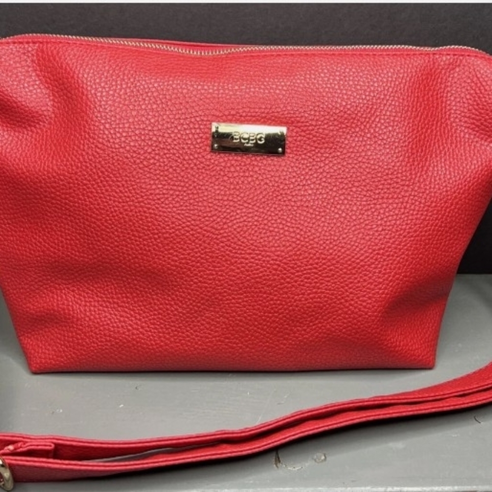 NWOT BCBG Red Bag - Picture 9 of 9